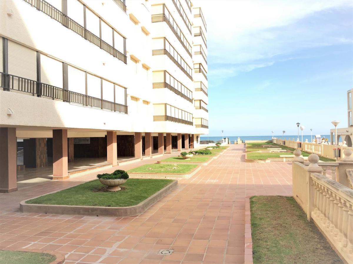 Cozy Apartment In A Beachfront Complex Марени Блау Экстерьер фото